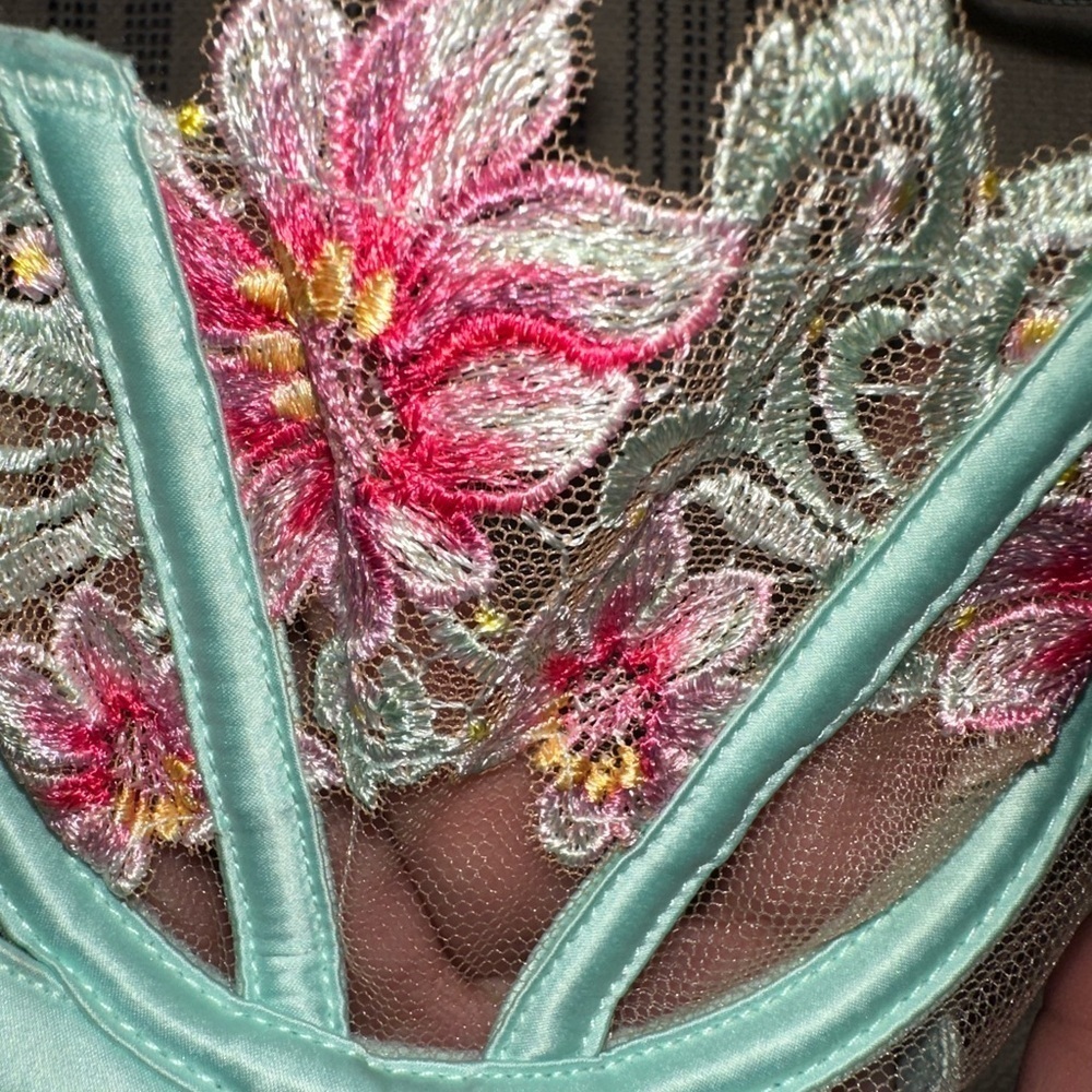 Honey Birdette - Picture 7 of 14